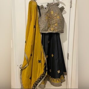 Chic Black and Gold Embroidered Wedding Dress